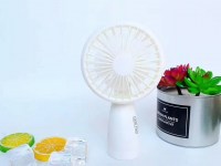 white fan